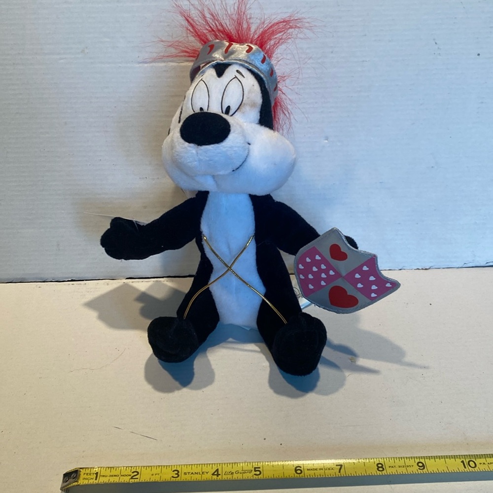 NWT & Vintage Pepe Le Pew Plush Stuffed Animal